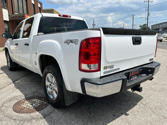 2009 GMC Sierra 1500 4WD CREW CAB-HYBRID-1 OWNER-CERTIFIED-2 AVA in Cars & Trucks in City of Toronto - Image 3