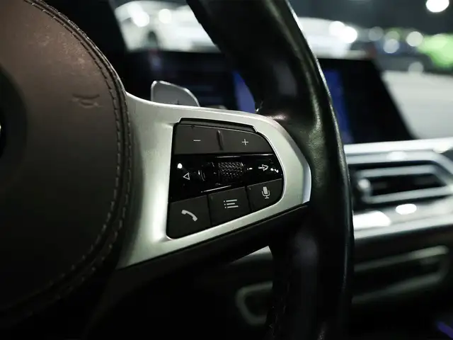 2022 BMW X6 Advanced Driver Assistance Package & Black Pack in Cars & Trucks in Laval / North Shore - Image 21