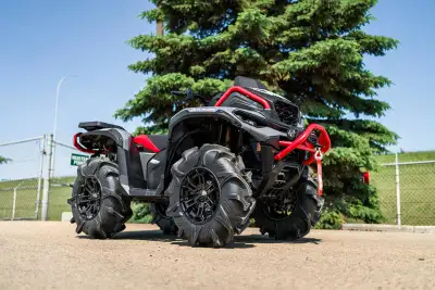 *Payments from $128 bi-weekly o.a.c. Price does not include freight & PDI. 2025 Can-Am® Outlander X...