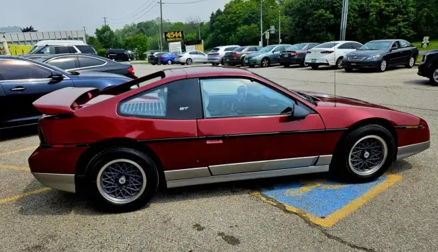 1987 Pontiac Fiero GT No Accidents/Manual Transmission/Low KMs in Cars & Trucks in City of Toronto - Image 12