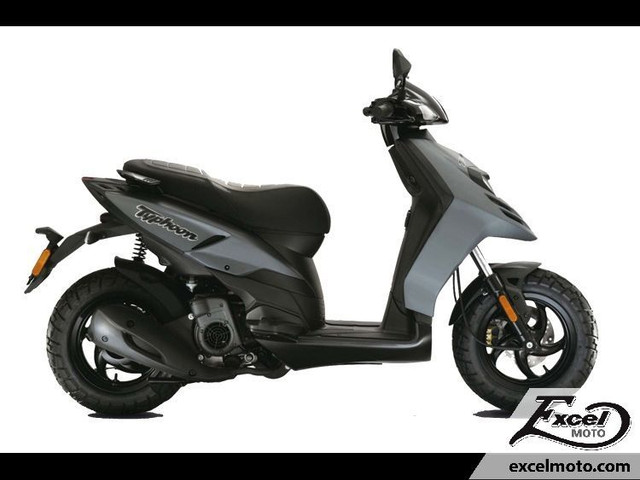 2023 Piaggio Typhoon 50 in Scooters & Pocket Bikes in City of Montréal