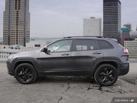 Crowfoot Hyundai, AMVIC Licensed Dealer Why This Is The CHEROKEE For YOU: 4-Wheel-Drive 3.2L V6 engi... (image 2)