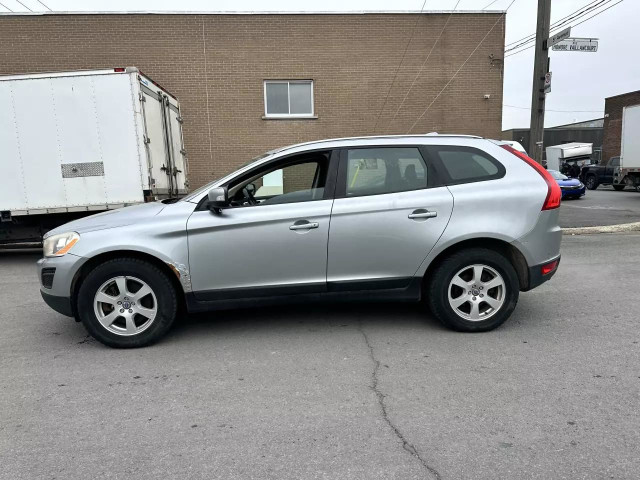 2011 VOLVO XC60 Base in Cars & Trucks in City of Montréal - Image 2