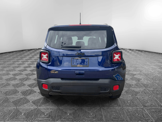 2018 Jeep Renegade Altitude FWD in Cars & Trucks in Medicine Hat - Image 4