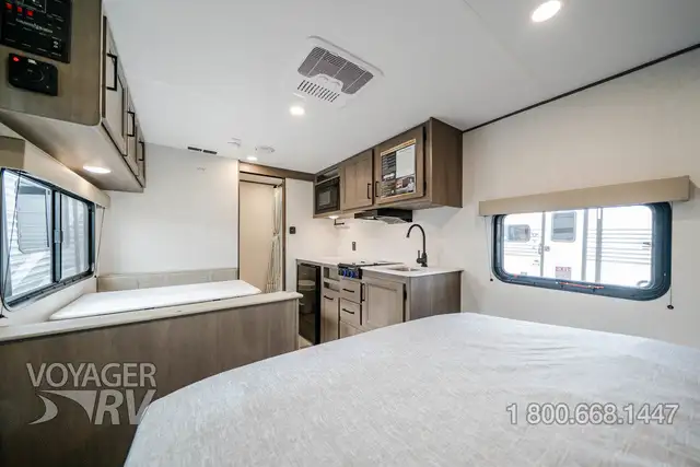2025 Grand Design Transcend ONE 151RB in Travel Trailers & Campers in Kelowna - Image 31