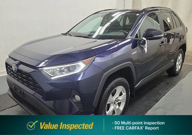 2020 Toyota RAV4 Hybrid XLE in Cars & Trucks in Winnipeg