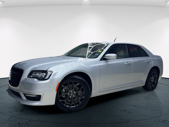 2022 Chrysler 300 in Cars & Trucks in Edmonton