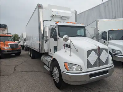 Automatic, Tandem axel, 26' insulated van body, equipped with an espar heater. 54,000 GVW. Certified...