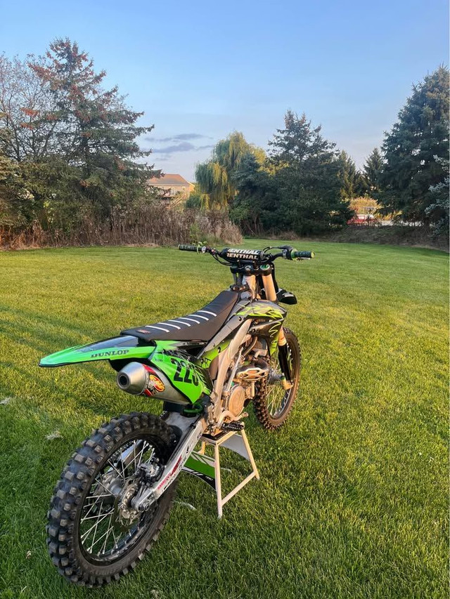 2016 KAWASAKI KX450FV-GREEN! in Dirt Bikes & Motocross in Edmonton - Image 3