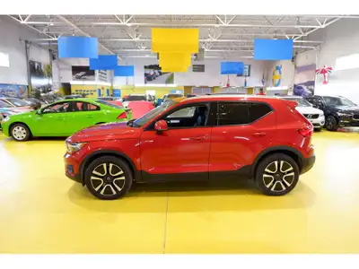  2021 Volvo XC40 T5-AWD-Winter Pack-Collision Avoidance-Blis.Cam