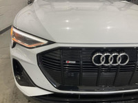 // JAMAIS ACCIDENTÉ! // // UN SEUL PROPRIÉTAIRE // Le Audi e-tron 2022 Progressiv quattro PREMIUM **... (image 6)