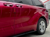 Visit our dealership to explore the recent trade-in of the 2024 TOYOTA SIENNA LIMITED HYBRID. This e... (image 6)