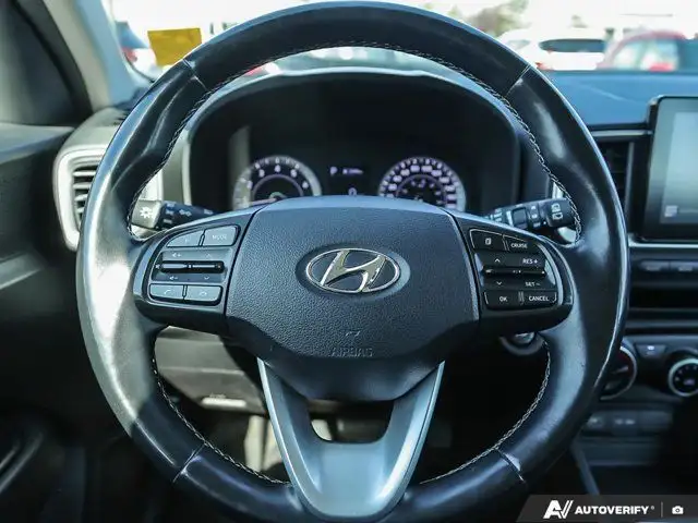 2022 Hyundai Venue Preferred | No Accidents | Apple CarPlay in Cars & Trucks in Calgary - Image 19