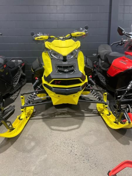 2022 Ski-Doo RENEGADE XRS 900ACE TURBO in Snowmobiles in Laurentides - Image 2