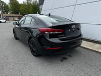 Hyundai Elantra GL Caméra Recul Carplay Siège Chauffant Mags 2017 à vendreBAS KILOMÉTRAGE!!! Sièges... (image 5)