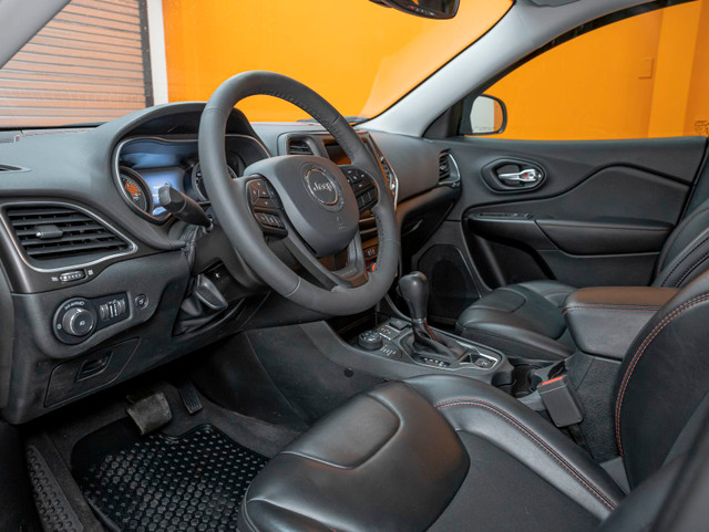2022 Jeep Cherokee TRAILHAWK 4X4 V6 *NAV* SIÈGES CHAUFF HAYON EL in Cars & Trucks in Laurentides - Image 2
