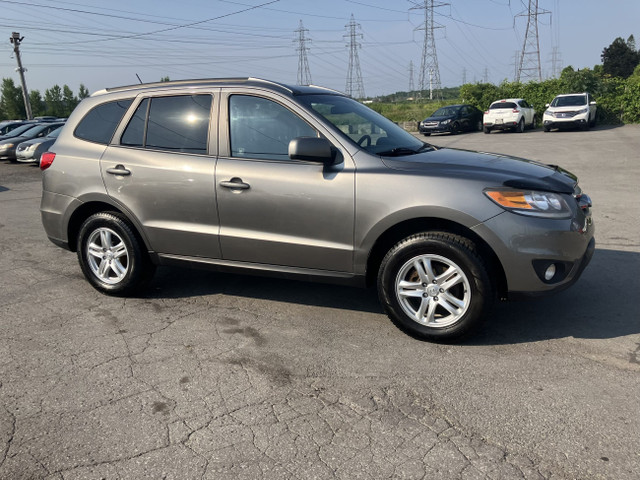 2012 Hyundai Santa Fe GL dans Autos et camions  à Laval/Rive Nord - Image 4