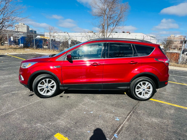 2017 Ford Escape 4WD 4dr SE in Cars & Trucks in City of Toronto - Image 3