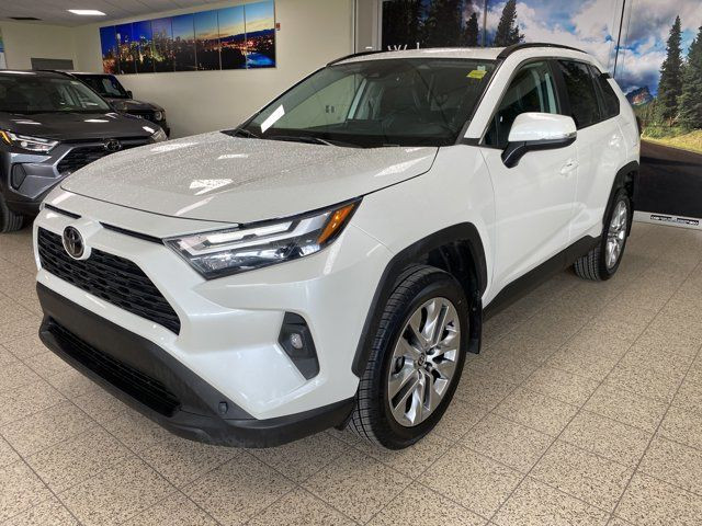 2022 Toyota RAV4 XLE in Cars & Trucks in Calgary