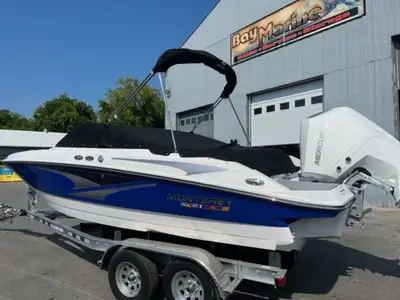 2024 Monterey M205 Save $28000 over a 2025 orderIN STOCKSki pylonSeadeck swim platformBow&cockpit co...