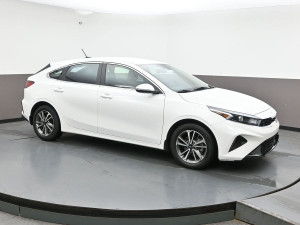 2024 Kia Forte5 EX