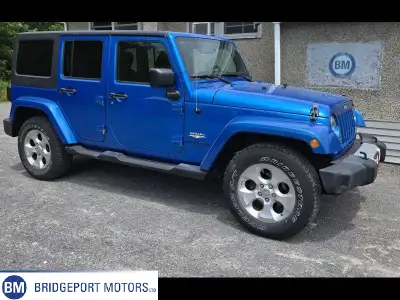 Local trade, non-smoker, accident free (Carfax avail.), never off-roaded, and it only has 51,000 kms...