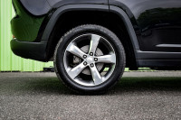 This 2022 Jeep Grand Cherokee is for sale today. This SUV has 98,159 kms. It's black in colour . It... (image 5)