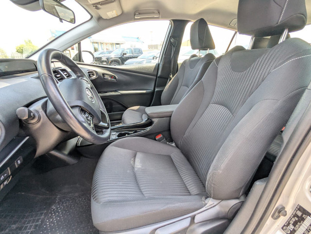 2020 Toyota Prius Prime LOW KMS! PRIUS PRIME! in Cars & Trucks in Ottawa - Image 4