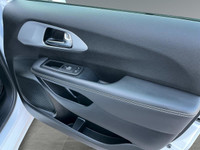 WE CAN GET YOU APPROVED ON THIS 2024 CHRYSLER PACIFICA TOURING TODAY FEATURED OPTIONS -Cold weather... (image 9)