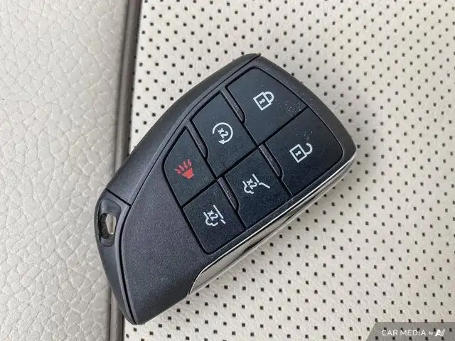 2023 GMC Yukon XL Denali 4x4 DIESEL Sunroof Nav Power Boards in Cars & Trucks in St. Albert - Image 31