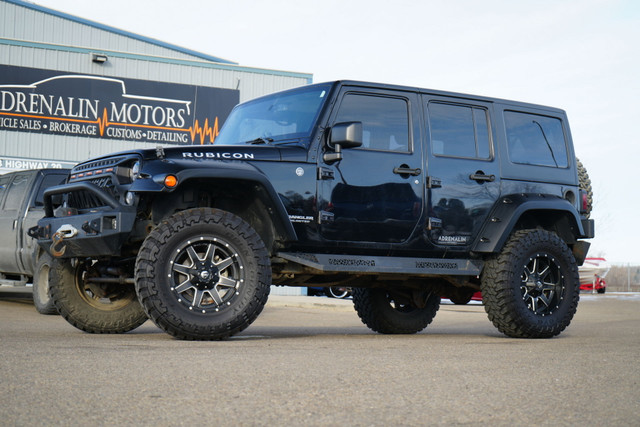 2015 Jeep Wrangler Unlimited Rubicon in Cars & Trucks in Red Deer - Image 3