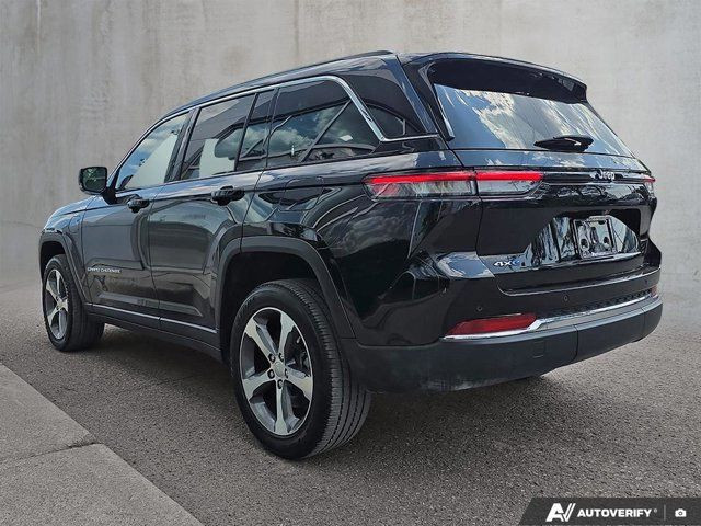 2022 Jeep Grand Cherokee 4xe in Cars & Trucks in Ottawa - Image 3