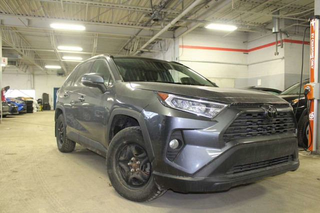 2021 Toyota RAV4 XLE + AWD + CUIR + C in Cars & Trucks in City of Montréal - Image 2