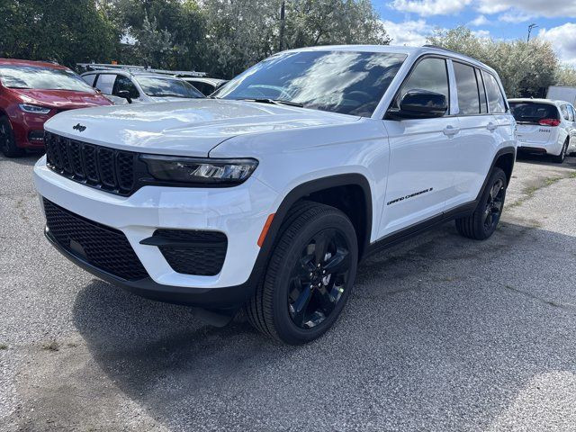 2025 Jeep Grand Cherokee Altitude in Cars & Trucks in Mississauga / Peel Region