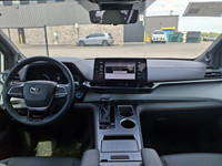 Look at this certified 2021 Toyota Sienna XSE AWD | Hybrid | Leather | Sunroof | Nav | Adaptive Crui... (image 4)