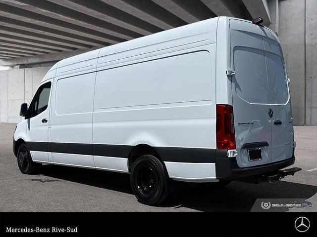 2025 Mercedes-Benz Sprinter 3500 170 Wheelbase High Roof RWD in Cars & Trucks in Longueuil / South Shore - Image 3