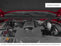 AMVIC Licensed Dealer *5.3L Crew Cab 4x4 *True North Package *Premium Cloth 40/20/40 Split Bench Sea... (image 5)