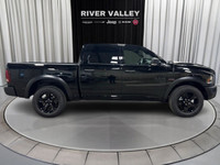ALLOY WHEELS, TRAILER SWAY CONTROL, REMOTE KEYLESS ENTRY, TRACTION CONTROL, ELECTRONIC STABILITY, HE... (image 7)