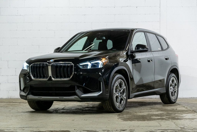 2023 BMW X1 xDrive28i | Polyvalente et puissante | Premium dans Autos et camions  à Ville de Montréal - Image 3
