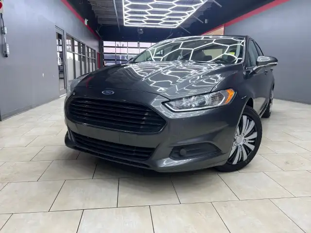 2015 Ford Fusion dans Autos et camions dans Ville d’Edmonton - Image 8