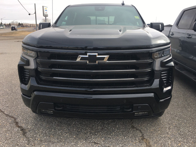 2025 Chevrolet Silverado 1500 High Country in Cars & Trucks in Lethbridge - Image 2