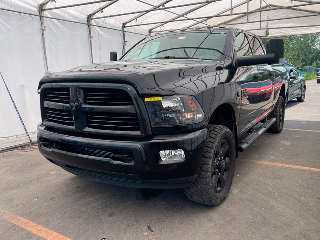 2017 Ram 2500 SLT CREW 4X4 *DIESEL* BLACK PKG *FREIN REMORQ* USB in Cars & Trucks in Laurentides