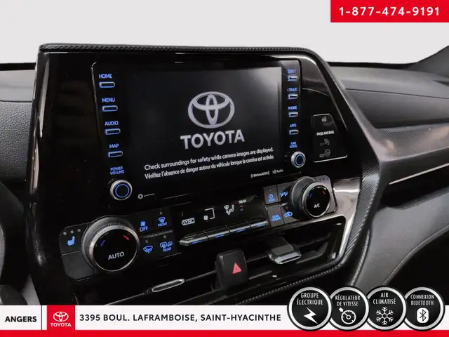 2022 Toyota Highlander in Cars & Trucks in Saint-Hyacinthe - Image 17