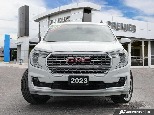 2023 GMC Terrain Denali | One Owner | LOW KMS | Sunroof in Cars & Trucks in Windsor Region - Image 2