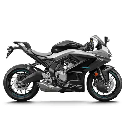 Concessionnaire des véhicules neufs et d'occasion. Sportive CF MOTO 675SS 2025 Embarquez pour la cou...