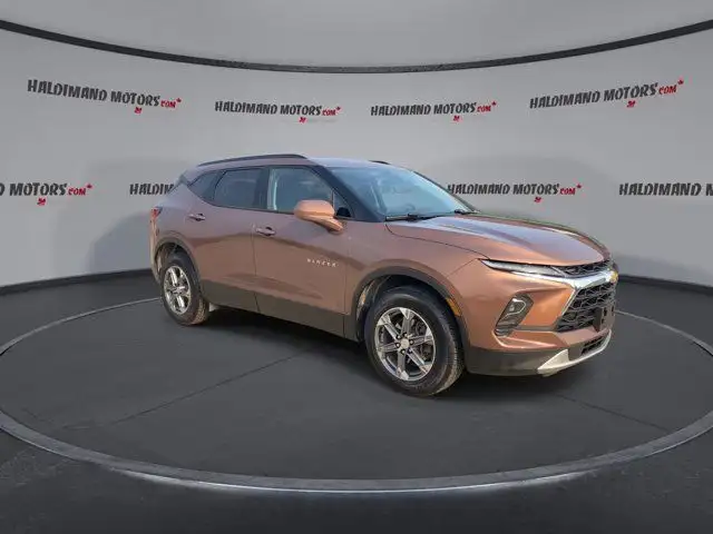 2024 Chevrolet Blazer LT AWD | Remote Start | Heated Seats in Cars & Trucks in Hamilton - Image 3