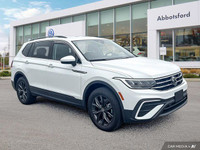 Only 1,600 Miles! This Volkswagen Tiguan boasts a Intercooled Turbo Regular Unleaded I-4 2.0 L/121 e... (image 6)