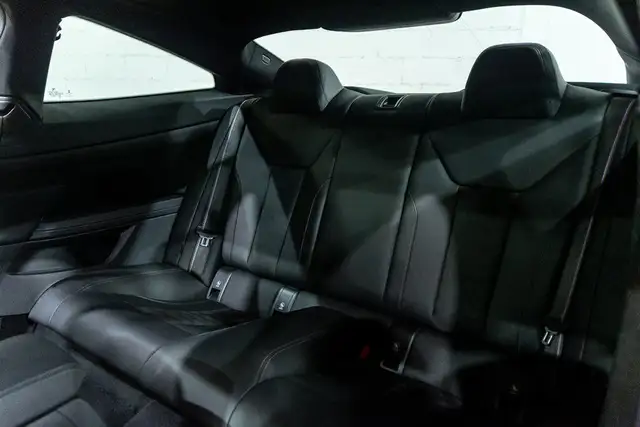 2022 BMW M4 Competition Coupé M xDrive | Émotion pure | Toit in Cars & Trucks in City of Montréal - Image 18