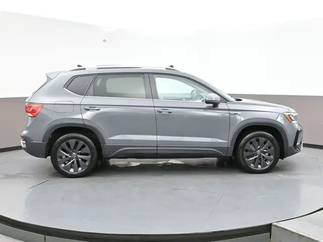 2024 Volkswagen Taos COMFORTLINE Lane Departure Warning with Bli in Cars & Trucks in Dartmouth - Image 30