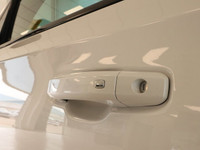 Engine: Gas V8 5.3L/ L/100Km City: 17.1 L/100Km Hwy: 12.6 Safety Equipment Rear Seat Reminder Buckle... (image 8)